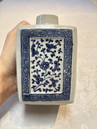Three Chinese blue and white tea caddies, Chenghua mark, Shunzhi and later