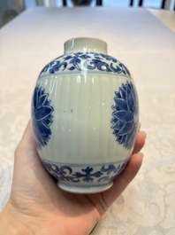 Three Chinese blue and white tea caddies, Chenghua mark, Shunzhi and later