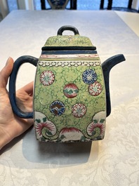 A Chinese famille rose tazza, a blue and white vessel and an enamelled Yixing stoneware teapot, 19th C.