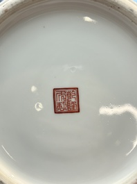 A Chinese famille rose 'San Niang Jiao Zi 三娘教子' vase and cover, 20th C.