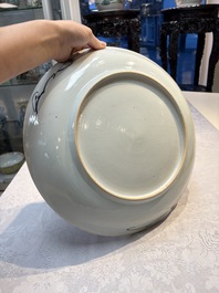 A Chinese blue and white dish with floral design, Kangxi