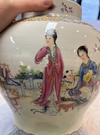 A Chinese famille rose 'San Niang Jiao Zi 三娘教子' vase and cover, 20th C.