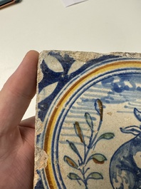 A polychrome Dutch Delft maiolica 'Rabbit' medallion tile, 16th C.