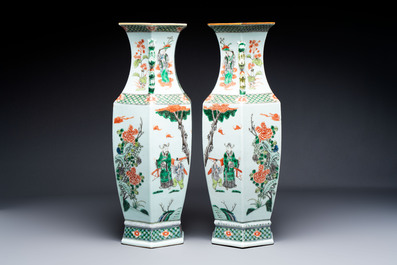 A pair of large Chinese famille verte hexagonal 'Si Ai Tu 四愛圖' vases, 19th C.