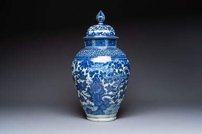 A large Japanese Arita blue and white vase and cover, Edo, late 17th C.