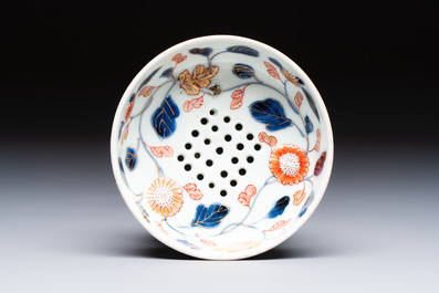 A rare Japanese Imari container or stand with floral design, Edo, early 18th C.