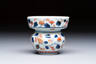 A rare Japanese Imari container or stand with floral design, Edo, early 18th C.
