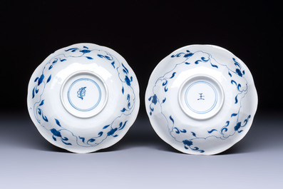 A pair of Chinese blue and white flower-shaped 'Long Eliza' plates, Kangxi