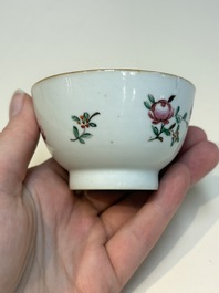 A collection of 28 Chinese famille rose wares, 18th C. and later