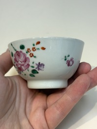 A collection of 28 Chinese famille rose wares, 18th C. and later
