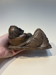 Six Chinese wooden and bamboo carvings, 19/20th C.
