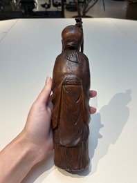 Six Chinese wooden and bamboo carvings, 19/20th C.