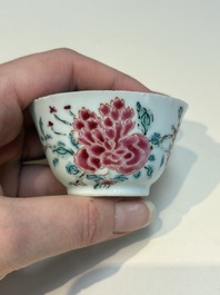 A collection of 28 Chinese famille rose wares, 18th C. and later