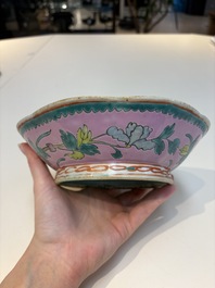 A collection of 28 Chinese famille rose wares, 18th C. and later