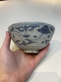 12 Chinese blue and white wares, Ming