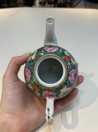 A collection of 28 Chinese famille rose wares, 18th C. and later