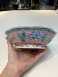 A collection of 28 Chinese famille rose wares, 18th C. and later