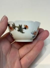 A collection of 28 Chinese famille rose wares, 18th C. and later