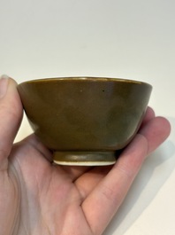 A collection of 28 Chinese famille rose wares, 18th C. and later