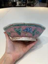 A collection of 28 Chinese famille rose wares, 18th C. and later