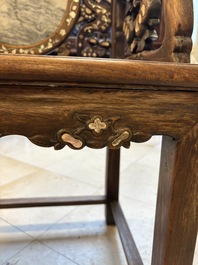 A pair of Chinese marble-inset mother-of-pearl-inlaid hongmu chairs, 19th C.