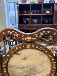 A pair of Chinese marble-inset mother-of-pearl-inlaid hongmu chairs, 19th C.
