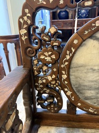 A pair of Chinese marble-inset mother-of-pearl-inlaid hongmu chairs, 19th C.
