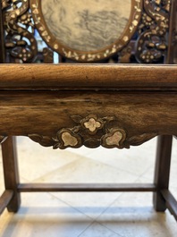 A pair of Chinese marble-inset mother-of-pearl-inlaid hongmu chairs, 19th C.