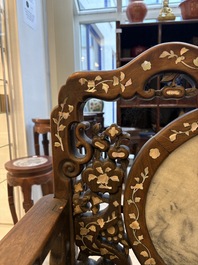 A pair of Chinese marble-inset mother-of-pearl-inlaid hongmu chairs, 19th C.