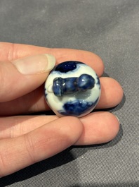 A large collection of 152 pieces, mainly Chinese porcelain covers, Kangxi and later