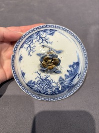 A large collection of 152 pieces, mainly Chinese porcelain covers, Kangxi and later