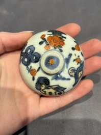 A large collection of 152 pieces, mainly Chinese porcelain covers, Kangxi and later