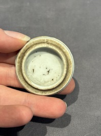 A large collection of 152 pieces, mainly Chinese porcelain covers, Kangxi and later