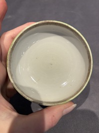 A large collection of 152 pieces, mainly Chinese porcelain covers, Kangxi and later