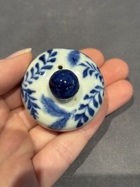 A large collection of 152 pieces, mainly Chinese porcelain covers, Kangxi and later