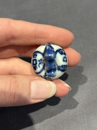 A large collection of 152 pieces, mainly Chinese porcelain covers, Kangxi and later