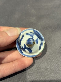 A large collection of 152 pieces, mainly Chinese porcelain covers, Kangxi and later