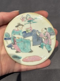 A large collection of 152 pieces, mainly Chinese porcelain covers, Kangxi and later
