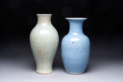 A Chinese celadon crackle-glazed vase and a lavender-blue crackle-glazed vase, 18/19th C.