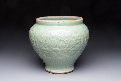 A fine large Chinese Longquan celadon 'Floral' jar, Ming
