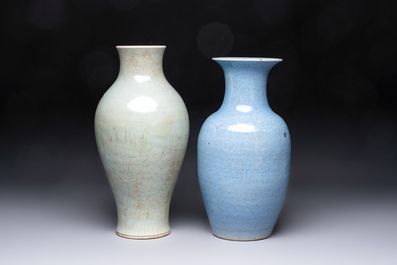 A Chinese celadon crackle-glazed vase and a lavender-blue crackle-glazed vase, 18/19th C.