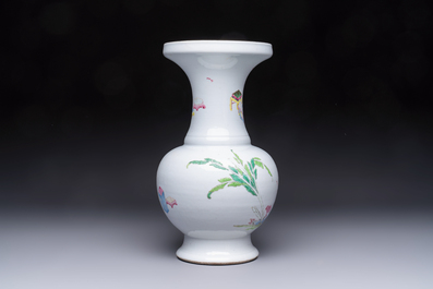 A fine Chinese famille rose vase with figural design, Yongzheng