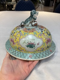A large Chinese famille rose vase with lion-form handles and cover, 19th C.