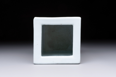 A square Chinese famille rose brush pot with floral design, Yongzheng/Qianlong