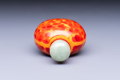 A Chinese 'Realgar' glass snuff bottle, 19th C.