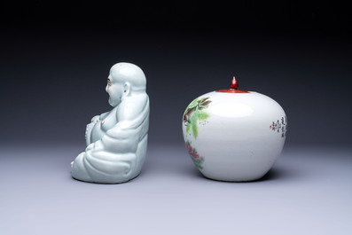 Two Chinese famille rose vases, two jars, a 'Lions' covered teapot and a Buddha, signed Mao Zirong 毛子榮 and Liu Jishun 劉吉順, 19/20th C.