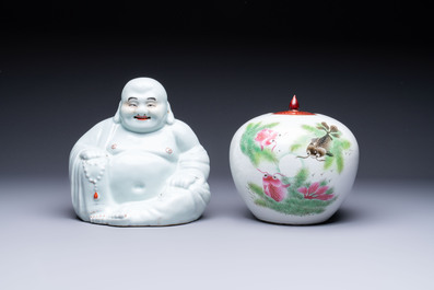 Two Chinese famille rose vases, two jars, a 'Lions' covered teapot and a Buddha, signed Mao Zirong 毛子榮 and Liu Jishun 劉吉順, 19/20th C.