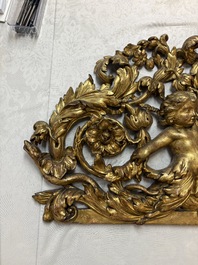 A baroque gilt carved wooden panel with an unidentified family crest, possibly Germany, 18th C.