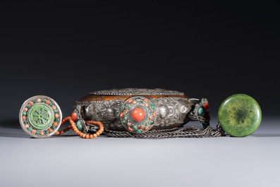 A Tibetan red-coral and malachite-inlaid and silver-mounted 'Ba Ji Xiang' wine bottle, 19th C.