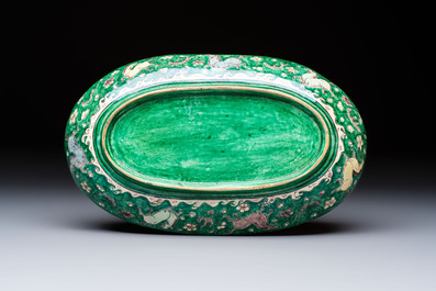 A Chinese verte biscuit oval dish, 19/20th C.